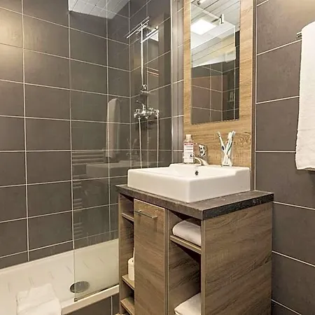 Odalys Le Front De Neige Aparthotel Magland